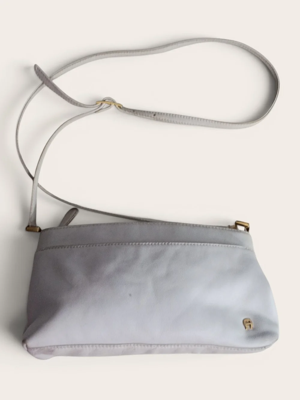 Vintage Etienne Aigner White Leather Crossbody with Gold-Tone Hardware